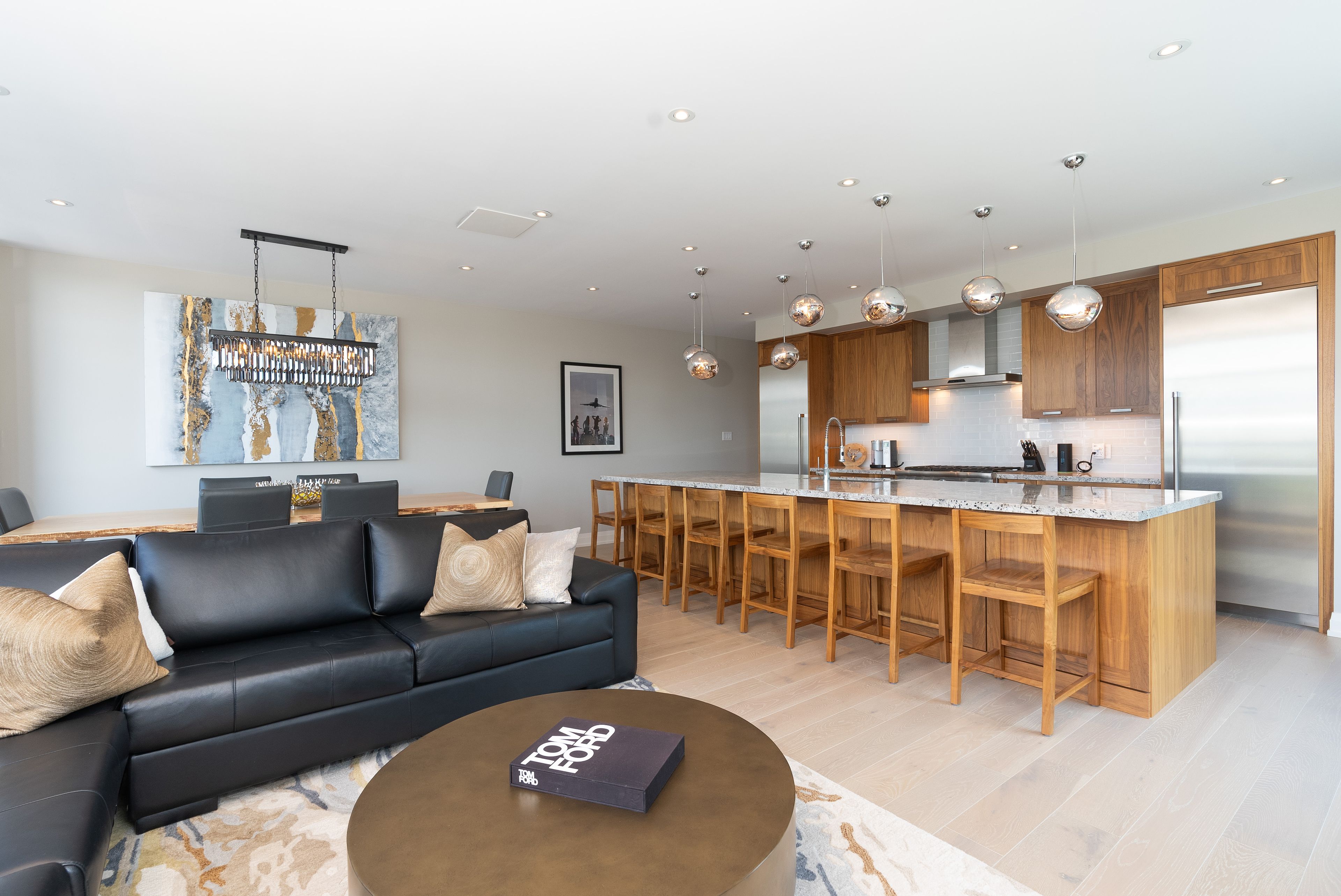 3730 Mangusta Court
