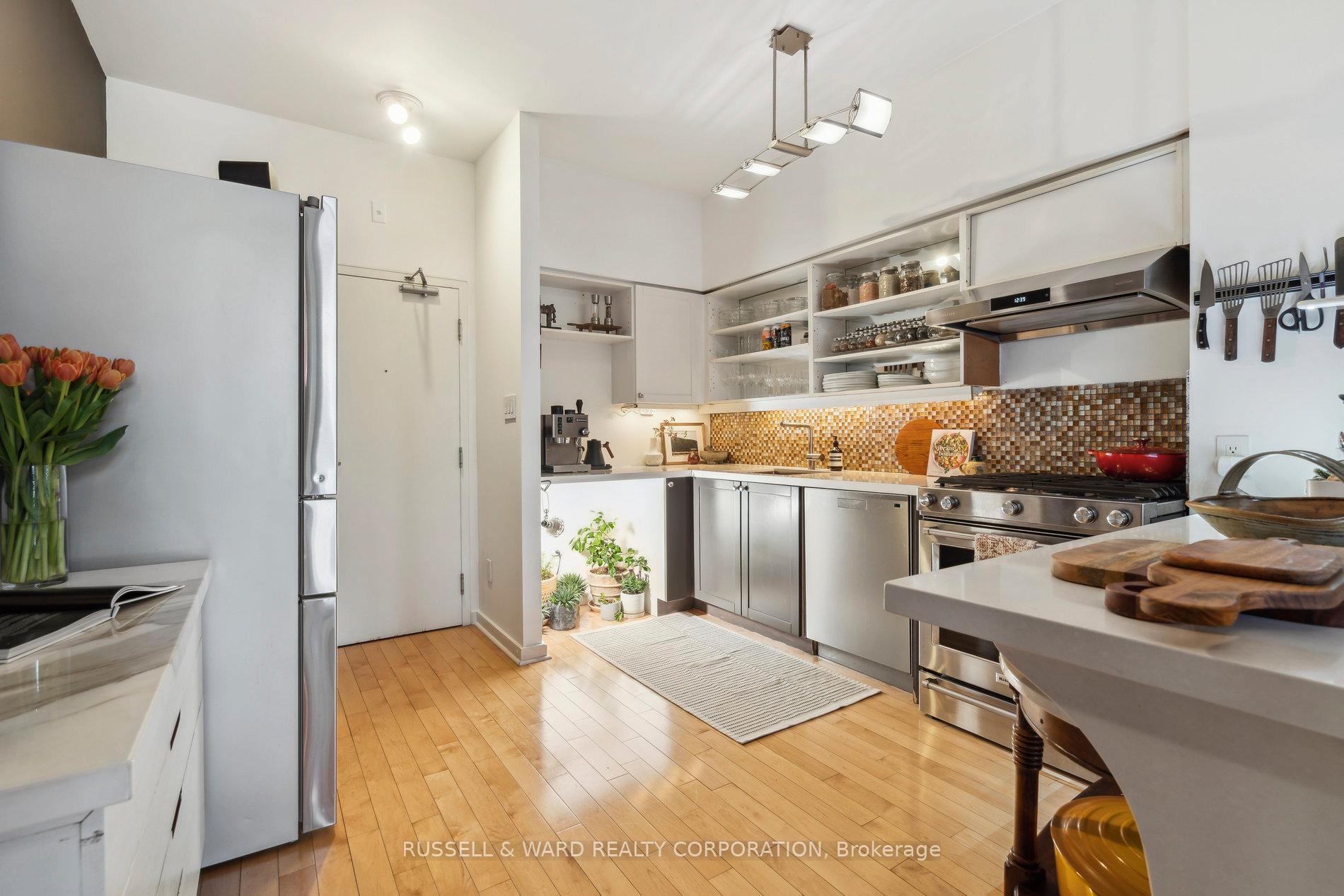 2 Bedrooms Condo at 394 Euclid,  Toronto For sale