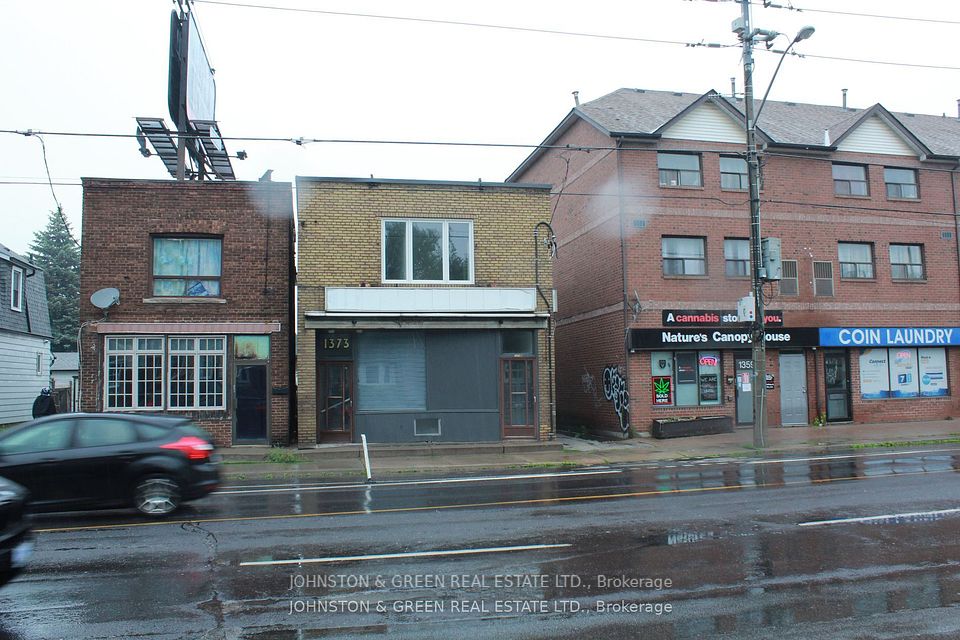 1373 Woodbine