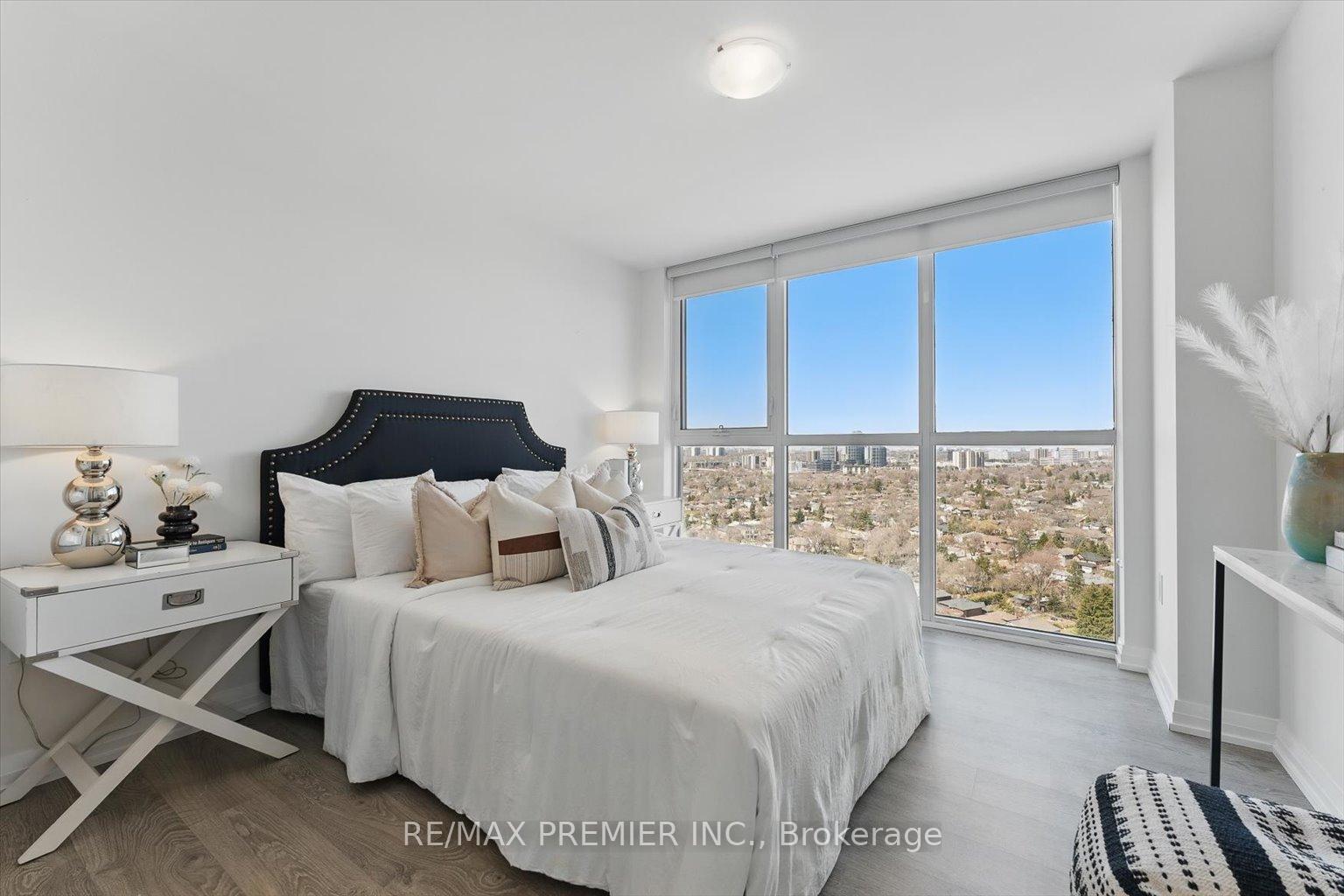 2 Bedrooms Condo at 50 Thomas Riley, Toronto For sale