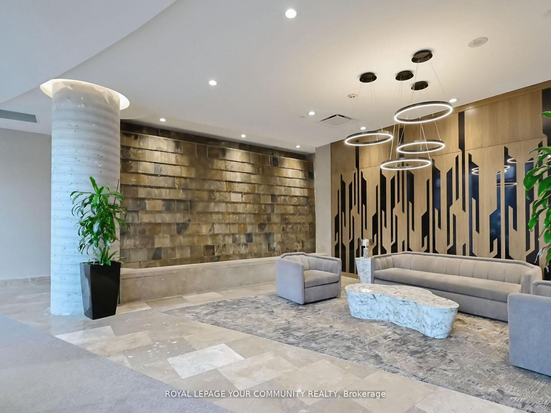 2 Bedrooms Condo at 15 Northtown,  Toronto For sale