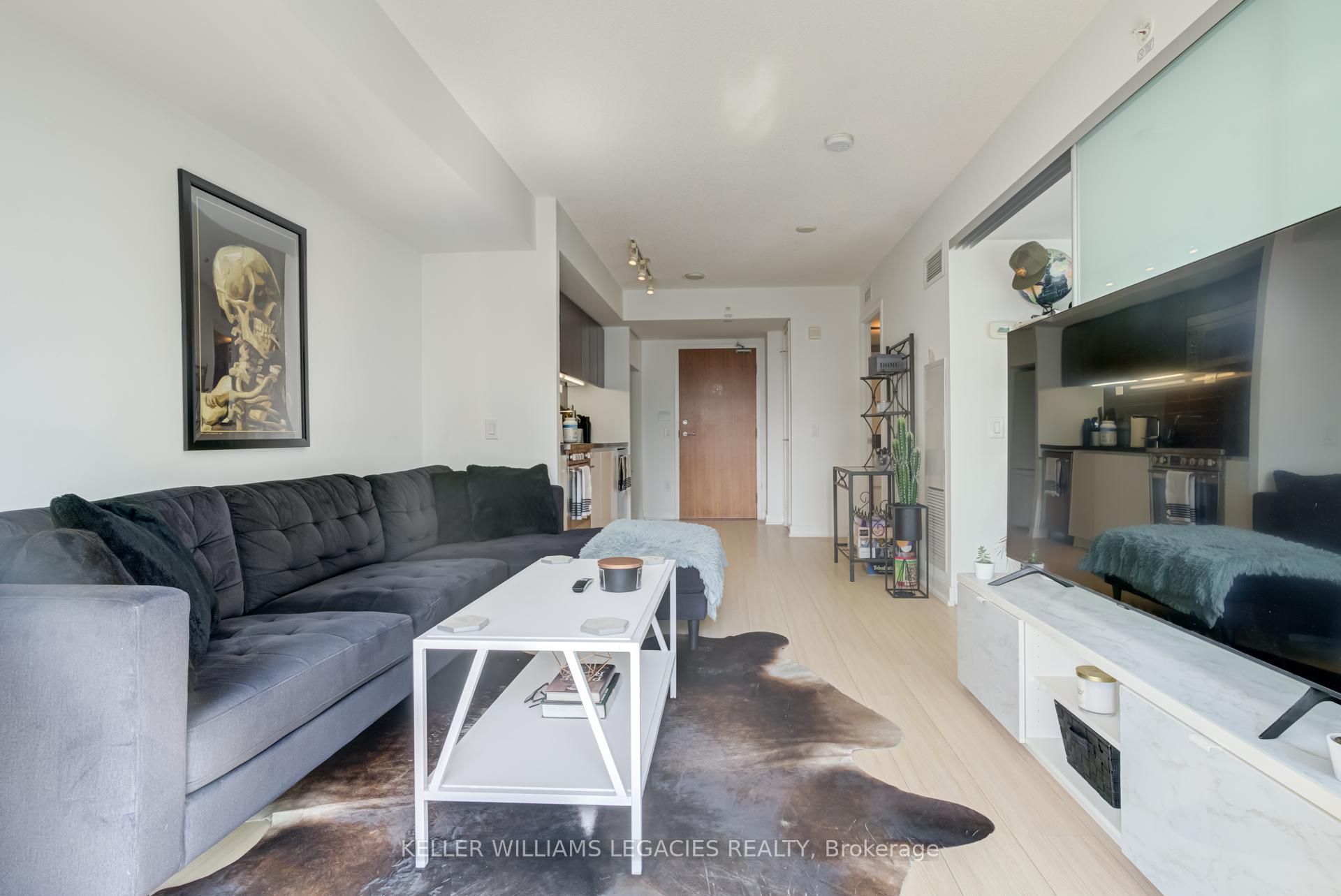 1 Bedroom Condo at 75 Queen’s Wharf,  Toronto For sale