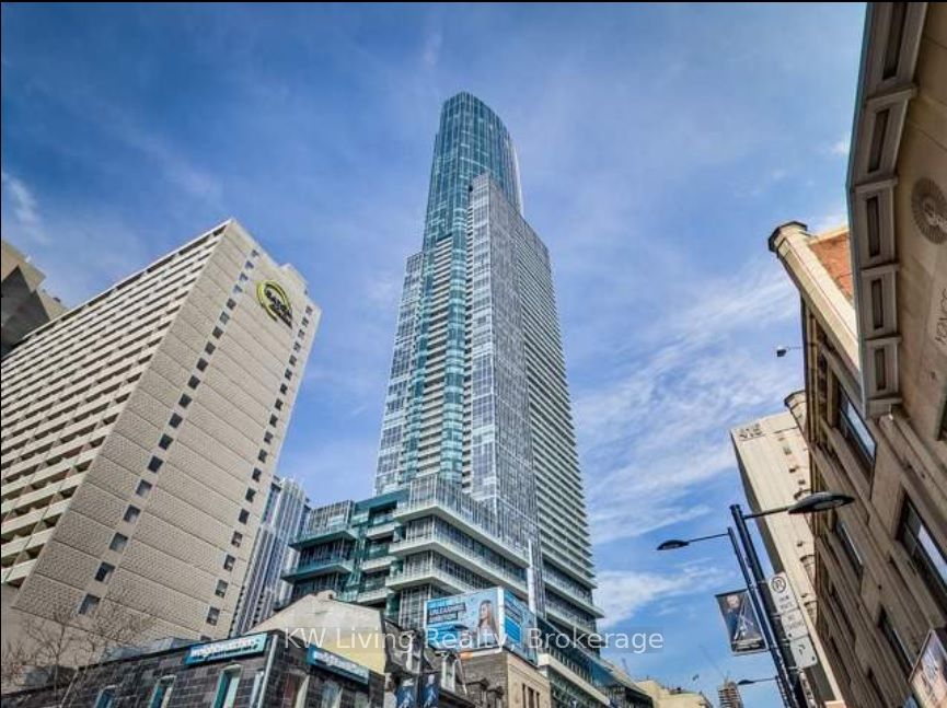 386 Yonge Street