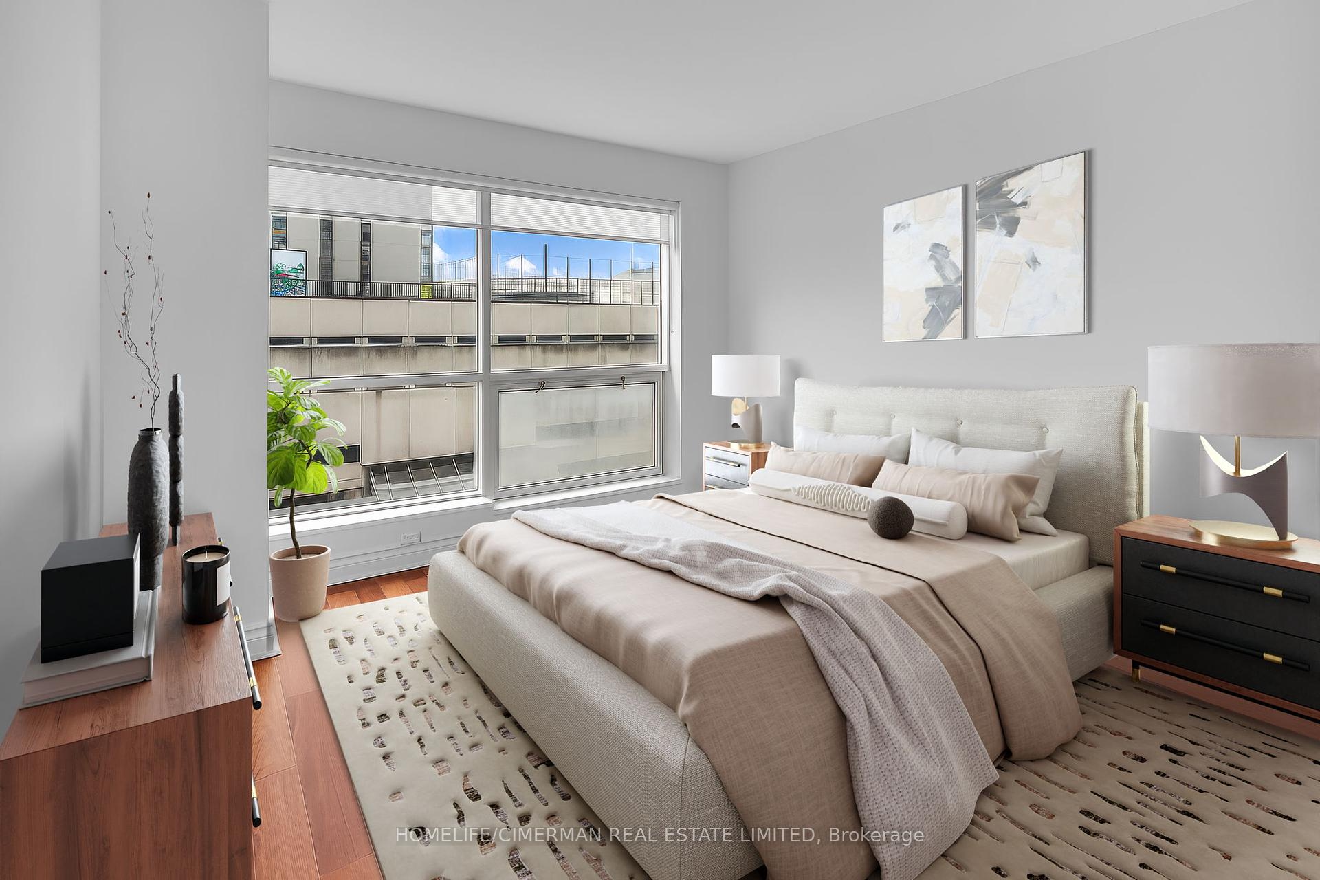 3 Bedrooms Condo at 10 Queens Quay, Toronto For sale