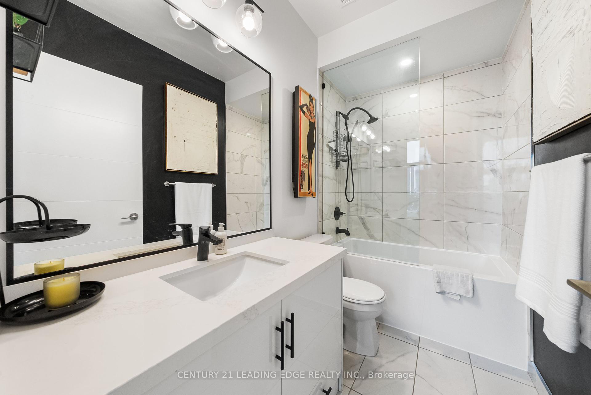 2 Bedrooms Condo at 460 Adelaide, Toronto For sale