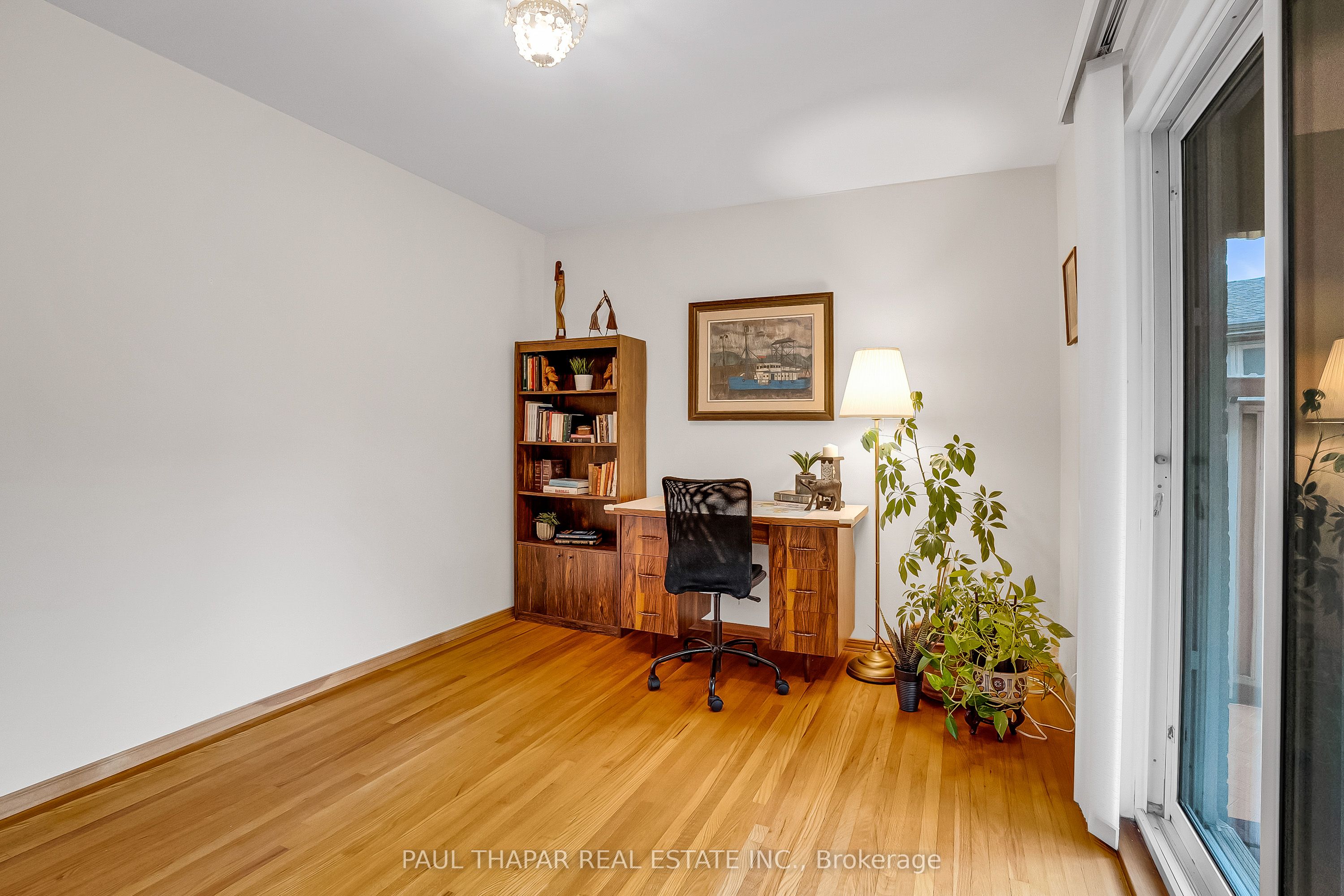 64 Grove Park Crescent