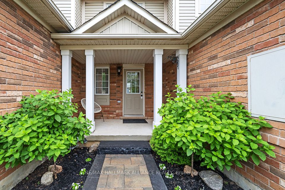 2185 Baronwood Drive, Oakville, ON L6M 4S4