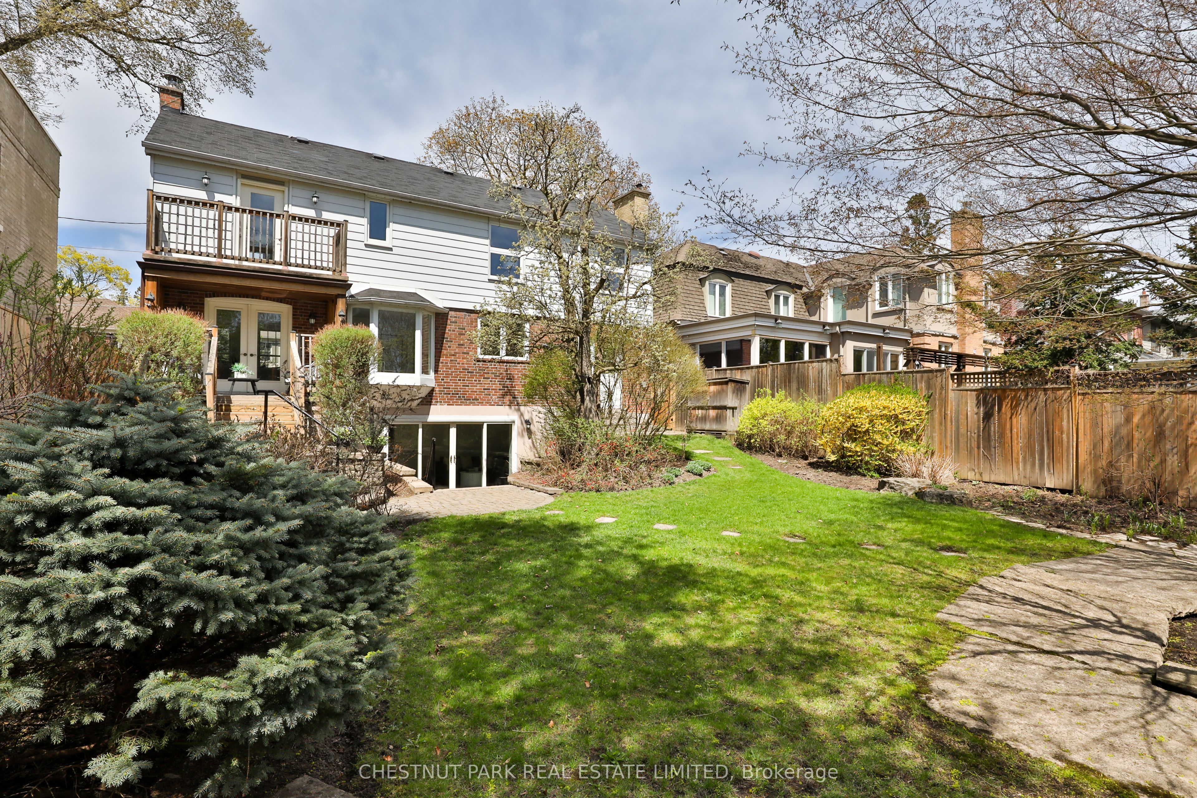 9 Noel Avenue