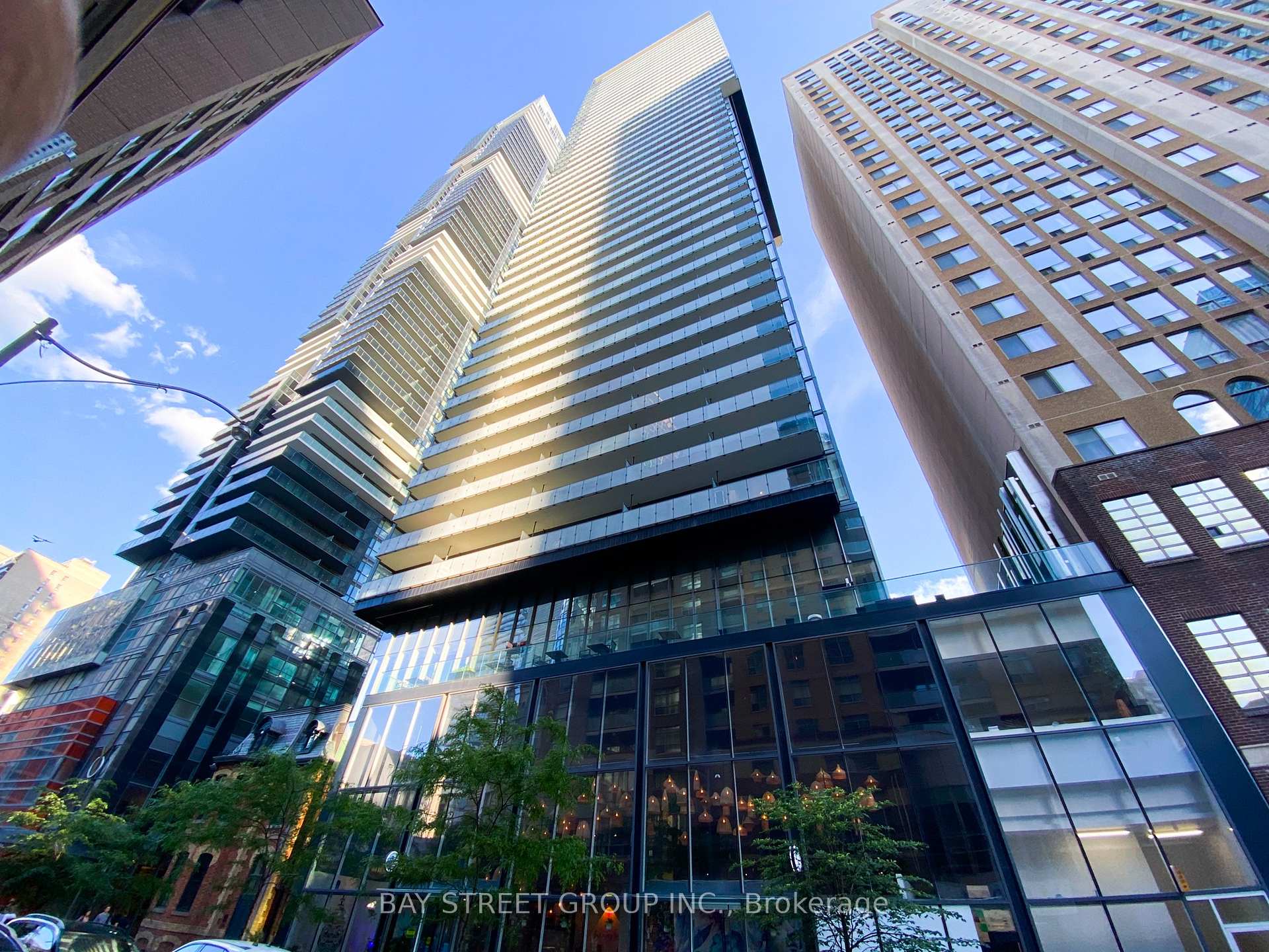 1 Bedroom Condo at 15 Grenville, Toronto For sale