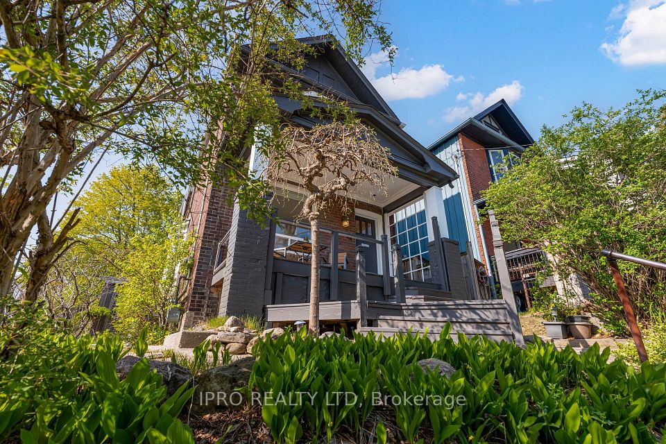 84 Boultbee Avenue, Toronto, ON M4J 1B3