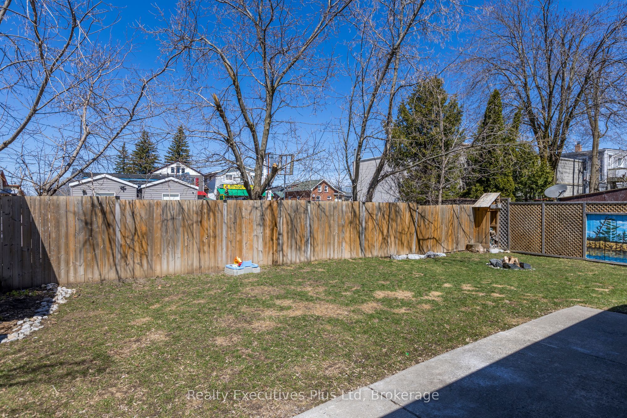 106 King Street, Kawartha Lakes, ON K9V 1C9