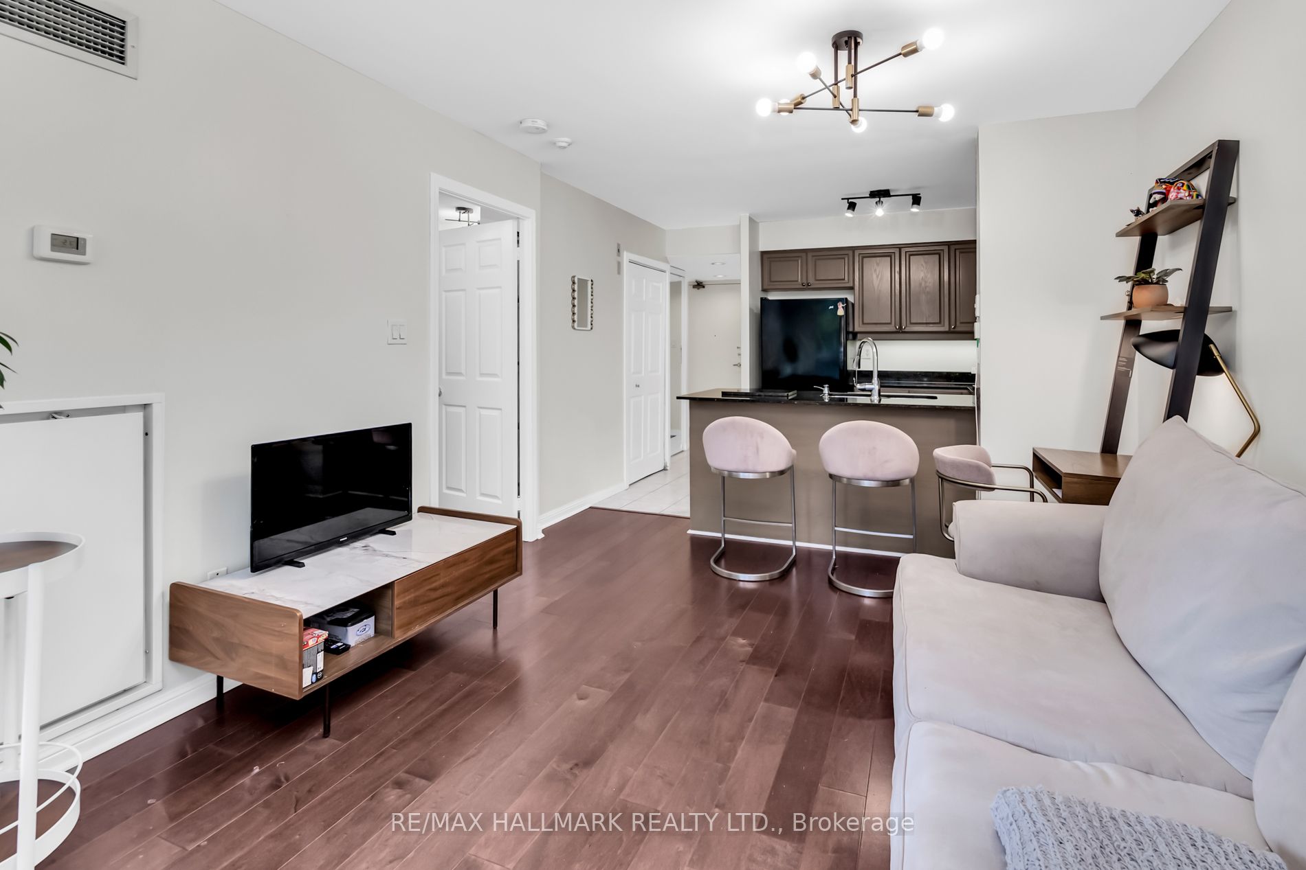 188 Redpath Avenue, #207