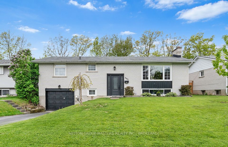 905 Auden Park