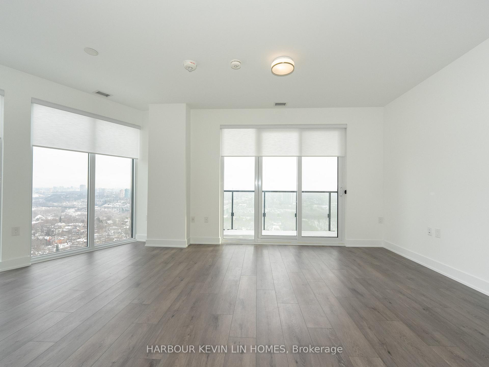 2 Bedrooms Condo at 575 Bloor, Toronto For sale