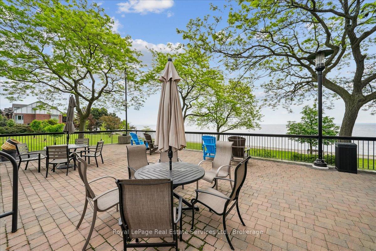 2 Bedrooms Condo at 2180 Marine, Oakville For sale