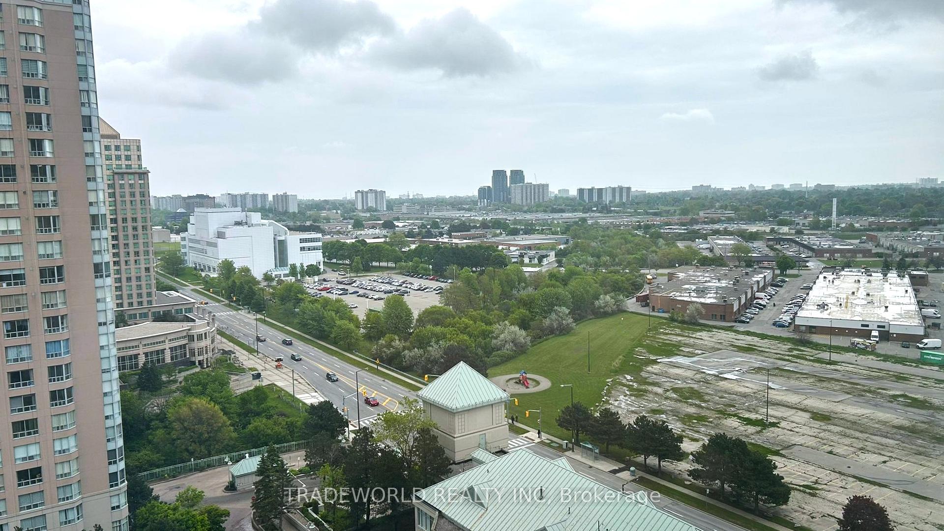 2 Bedrooms Condo at 68 Corporate, Toronto For sale