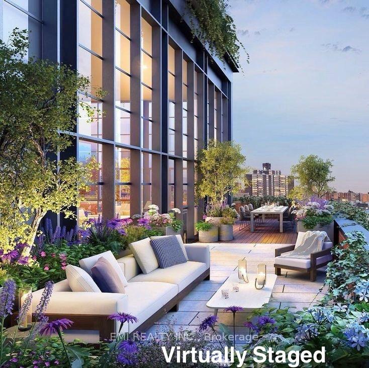 3 Bedrooms Condo at 36 Forest Manor,  Toronto For sale