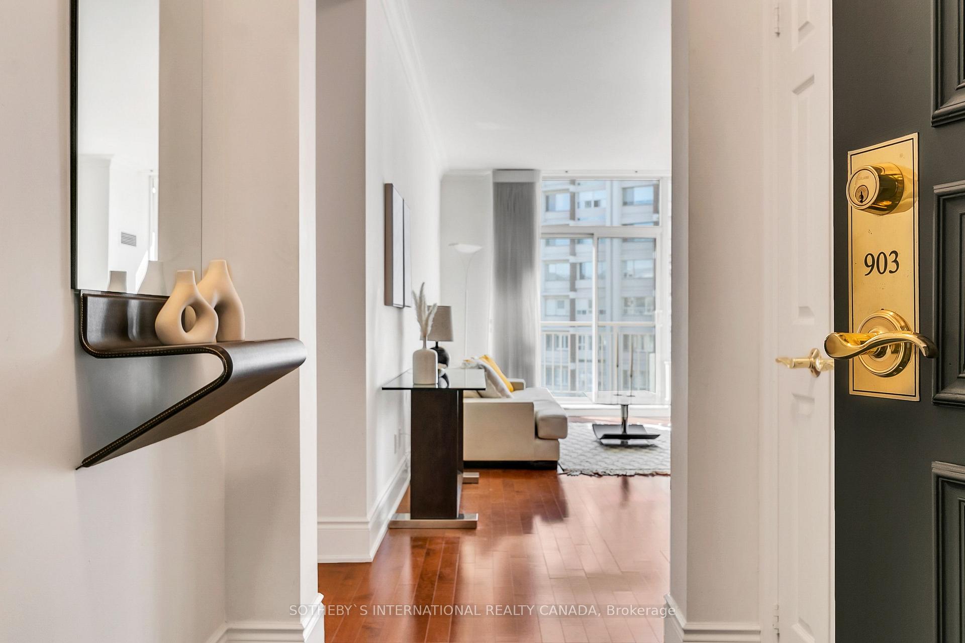3 Bedrooms Condo at 55 Delisle,  Toronto For sale