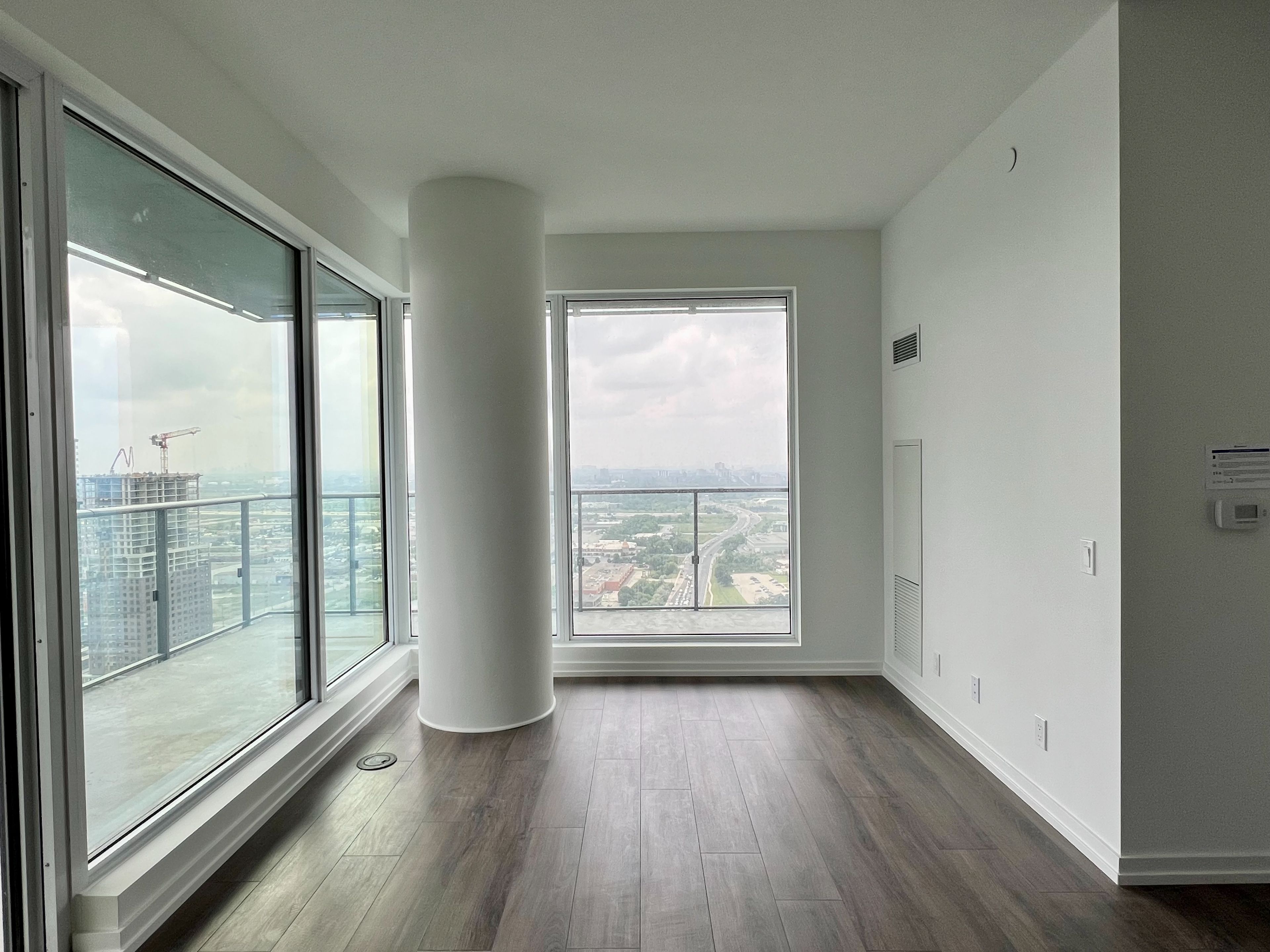 7890 Jane Street 3512