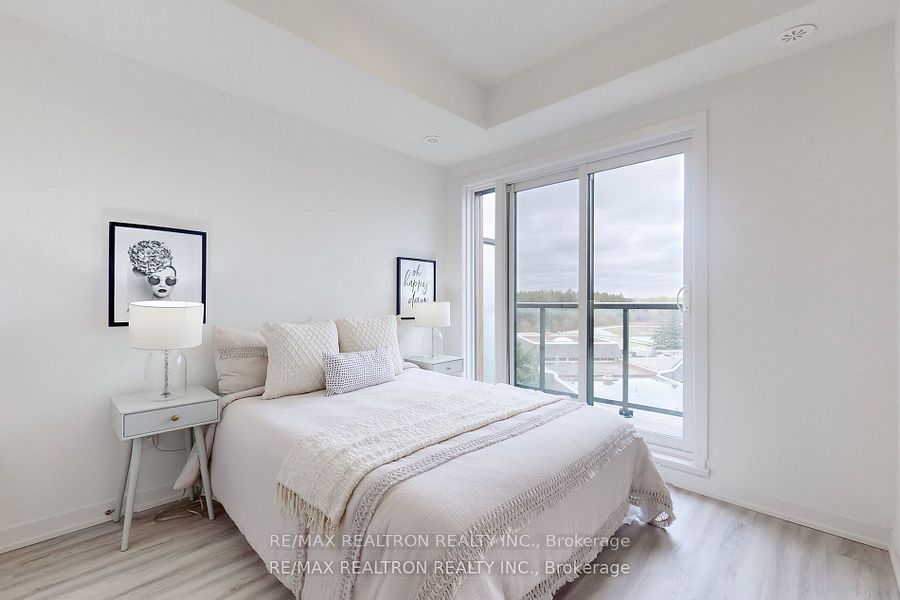 6 Steckley House Lane, #311