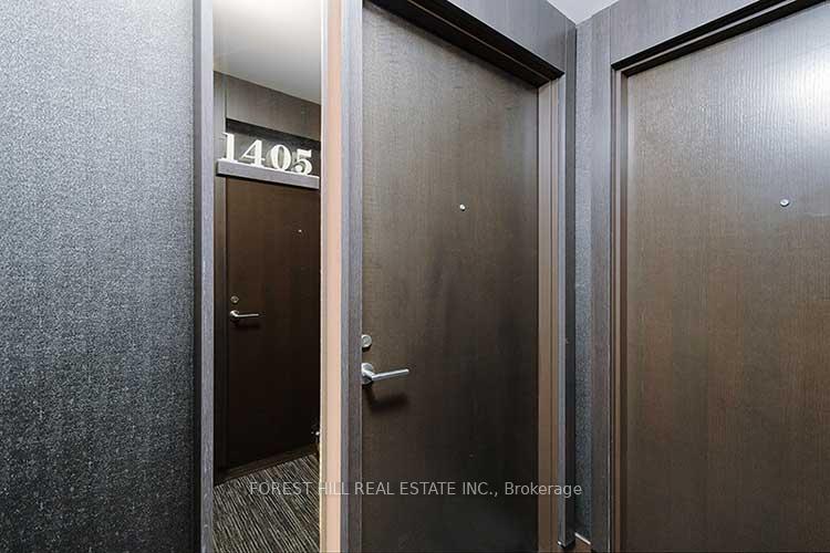 2 Bedrooms Condo at 11 Yorkville, Toronto For sale