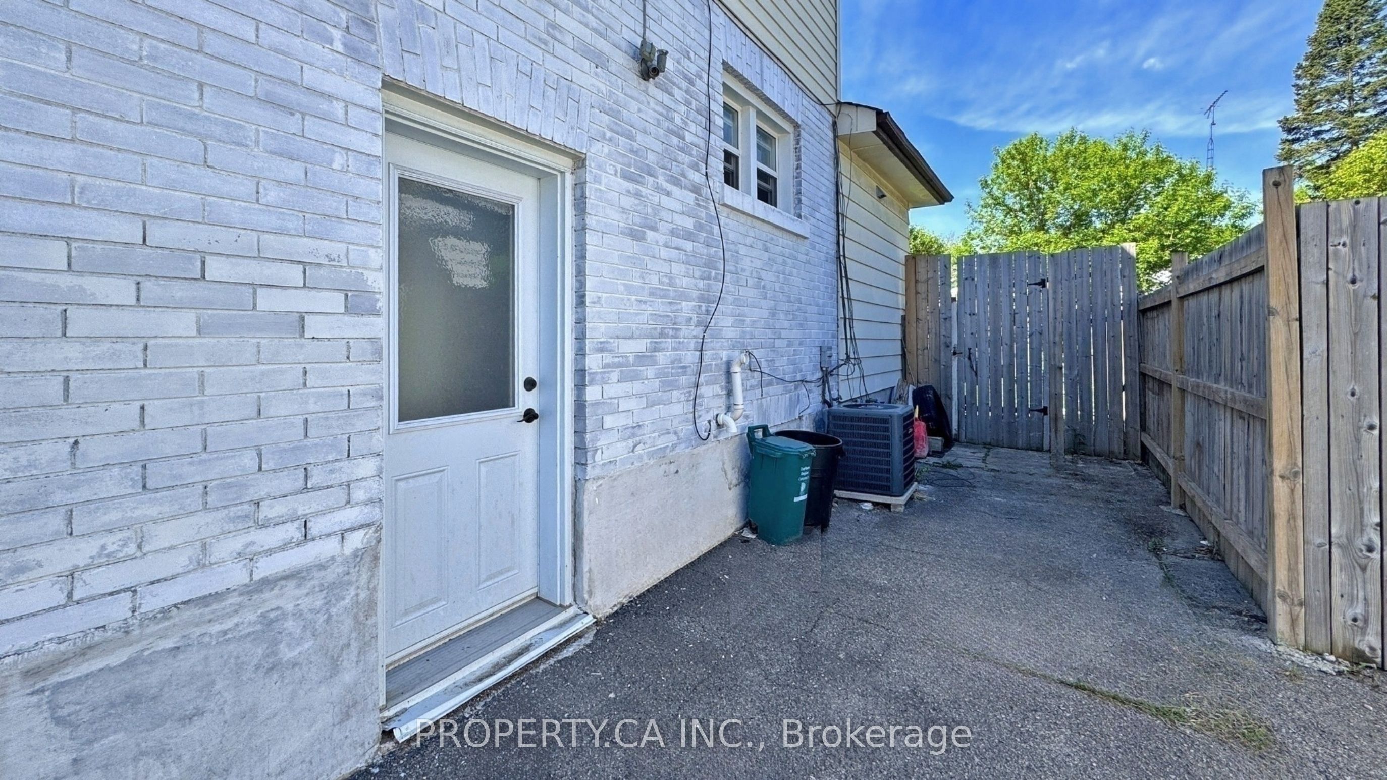106 Park Road S