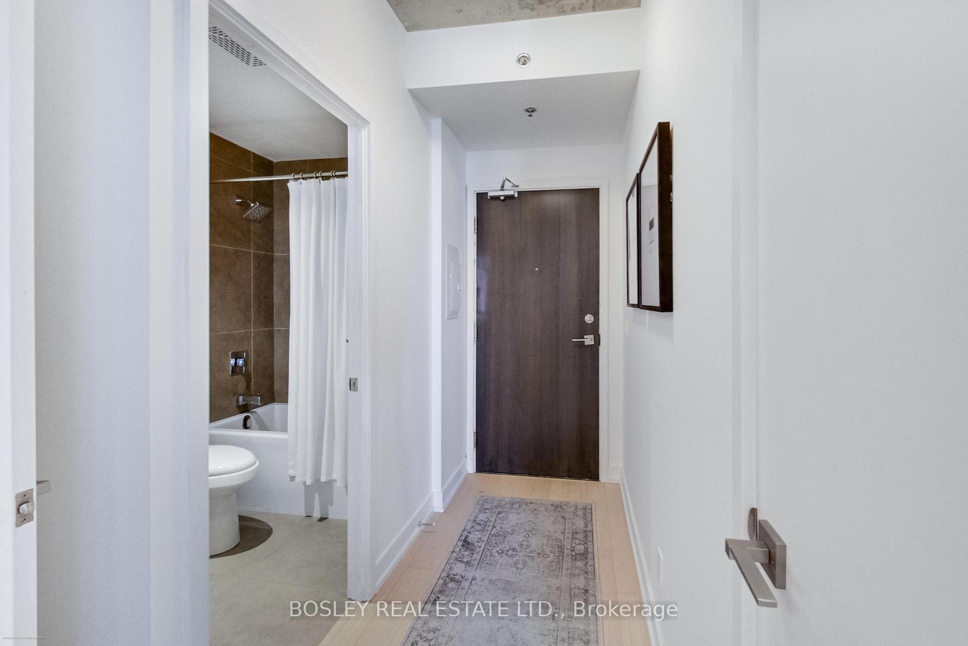 3 Bedrooms Condo at 20 Minowan Miikan, Toronto For sale