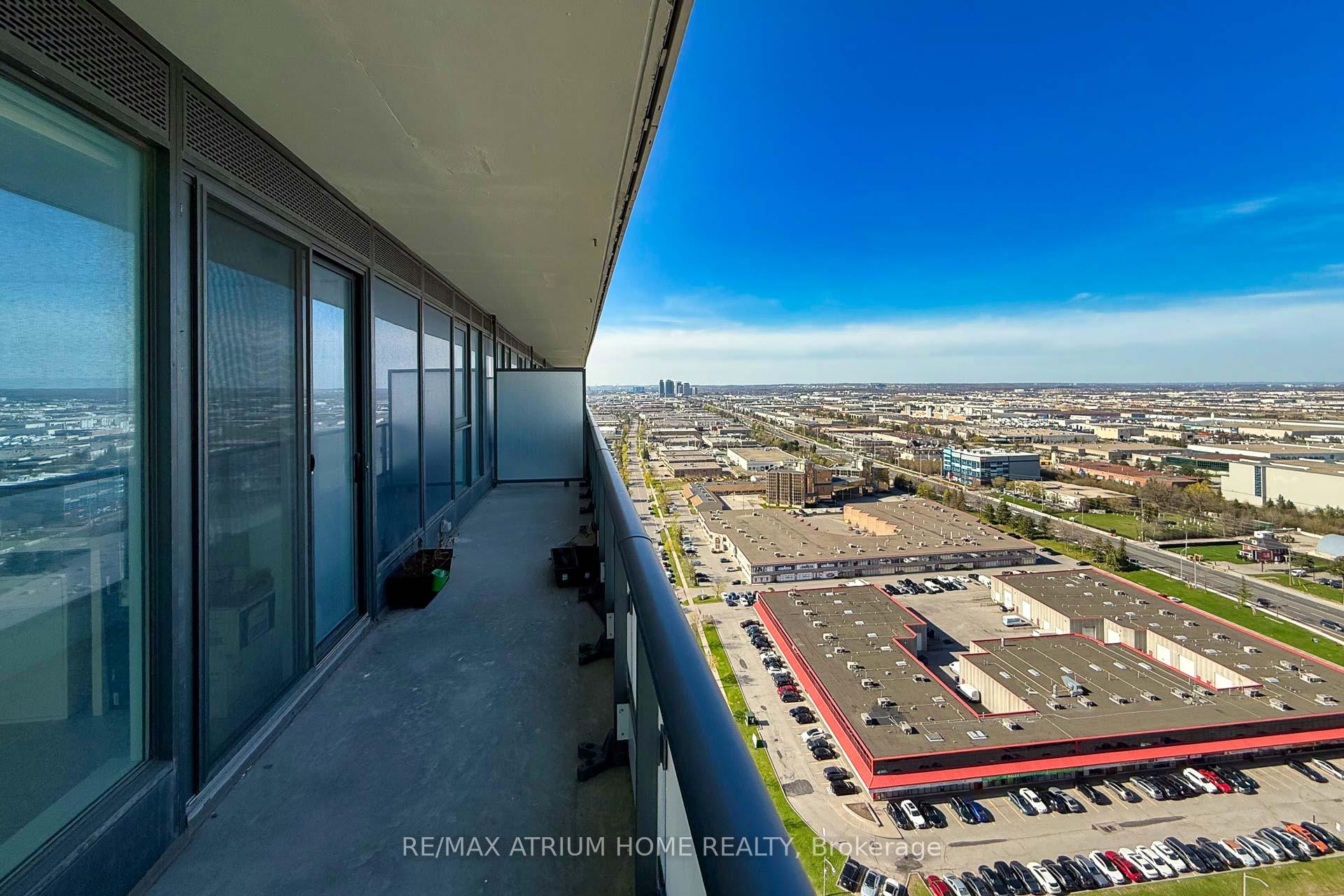 2 Bedrooms Condo at 950 Portage,  Vaughan For sale