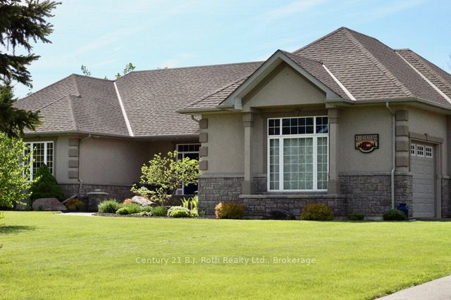 1057 Hurlwood Lane Lane, Severn, ON L3V 6H4