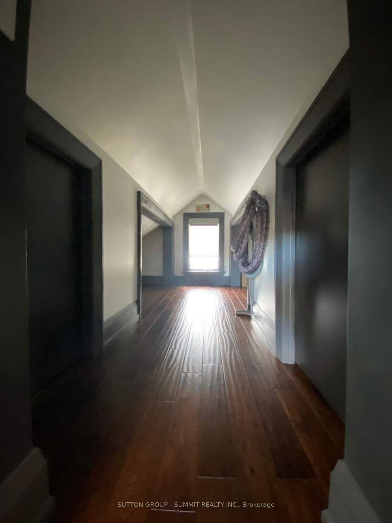 1 Columbine Avenue S, #Upper