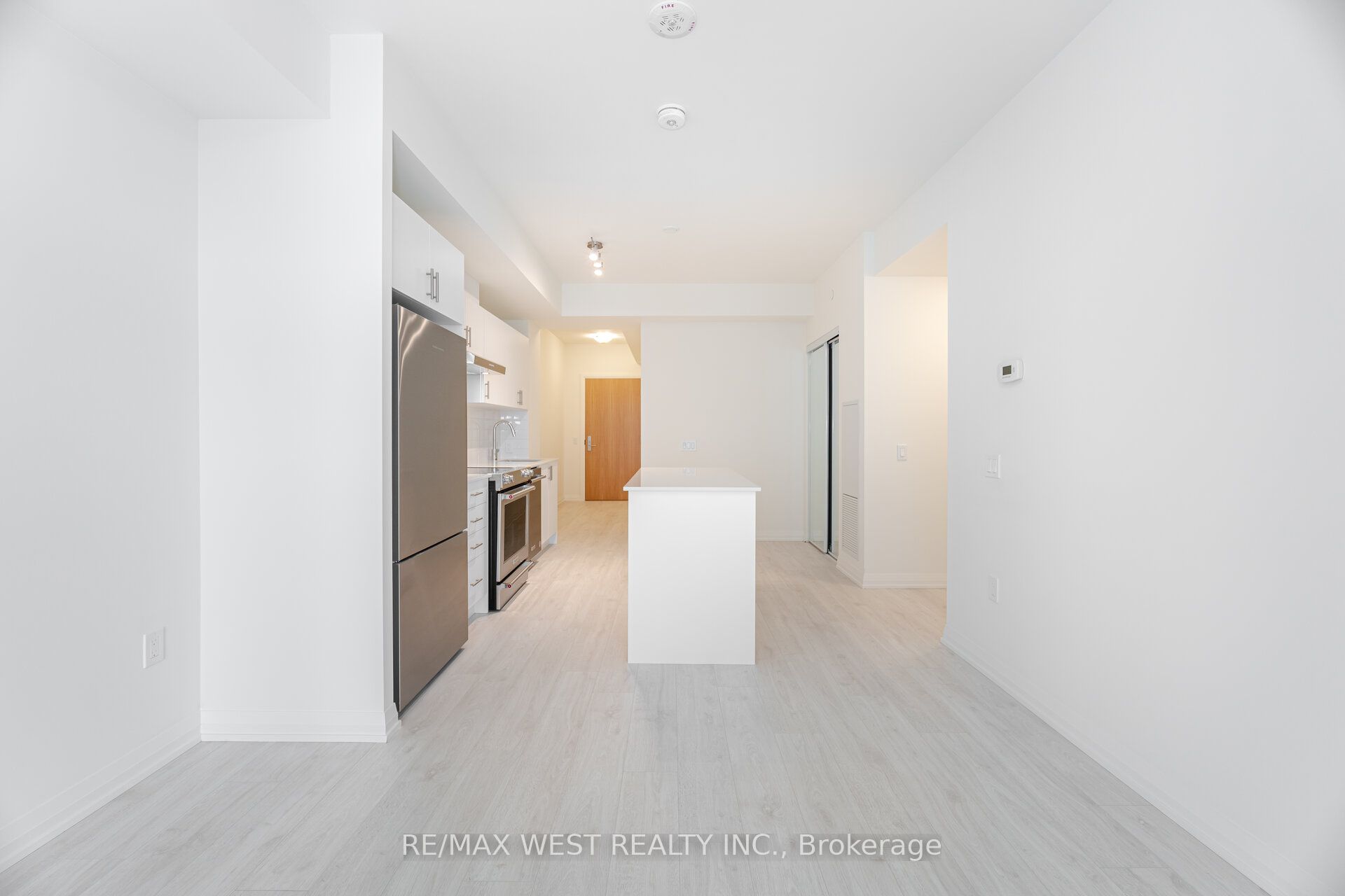 8960 Jane Street, #2201