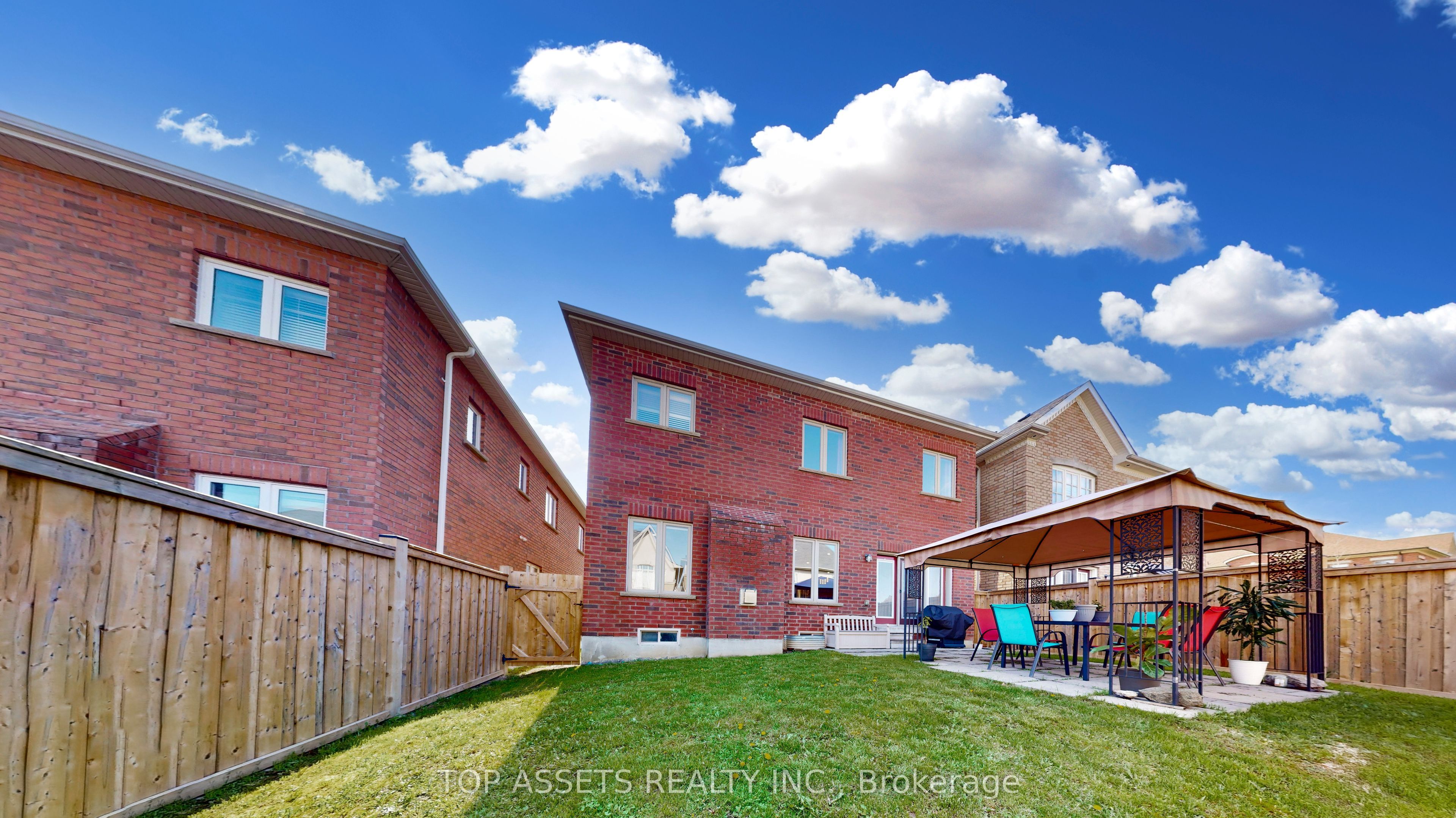 97 Meadowsweet Lane