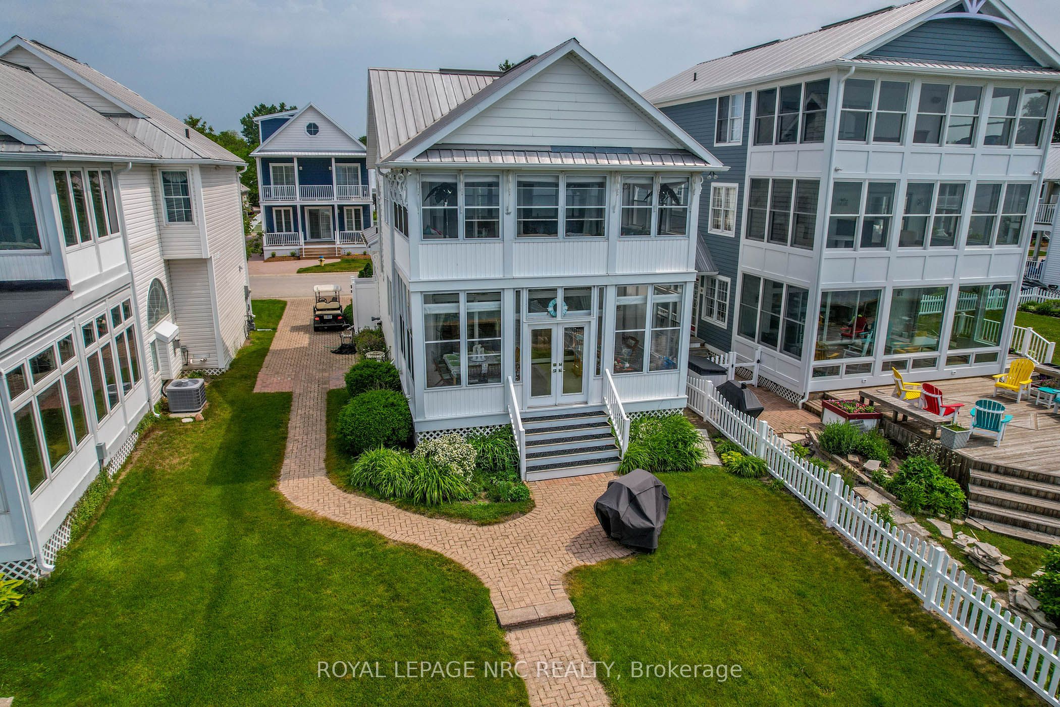 23 Promenade Way