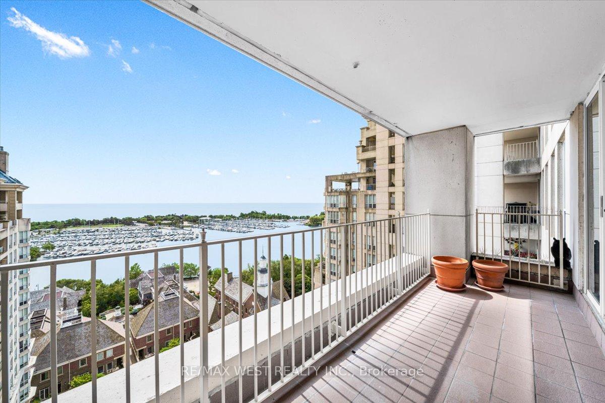 2 Bedrooms Condo at 2285 Lake Shore, Toronto For sale