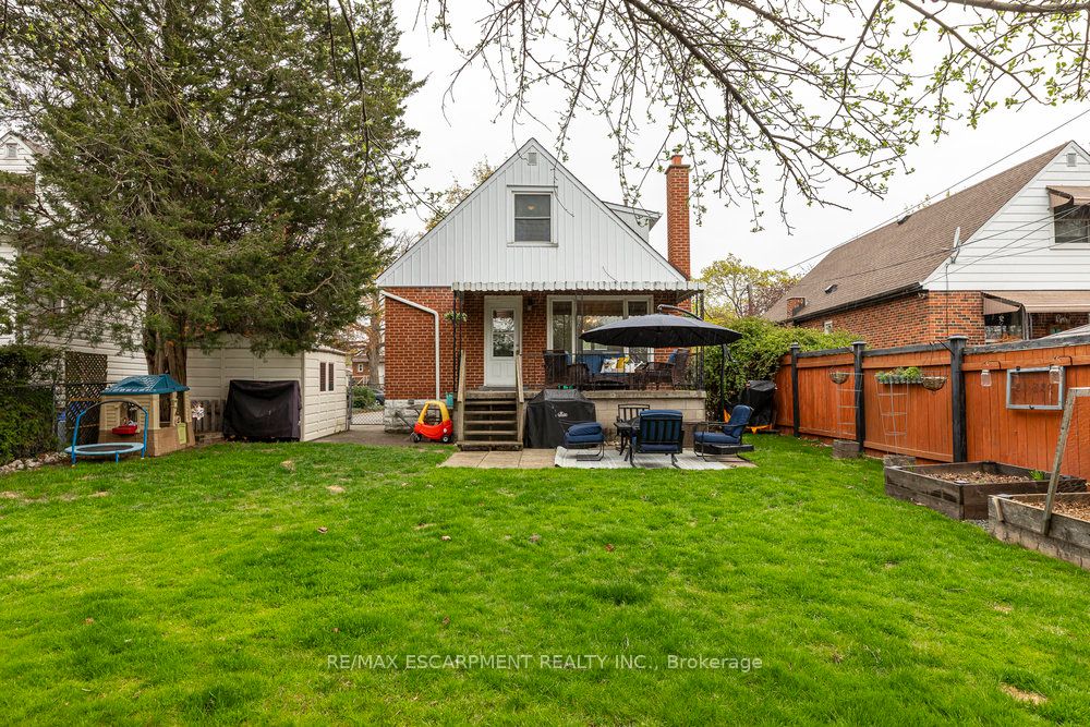 5 Bettina Avenue