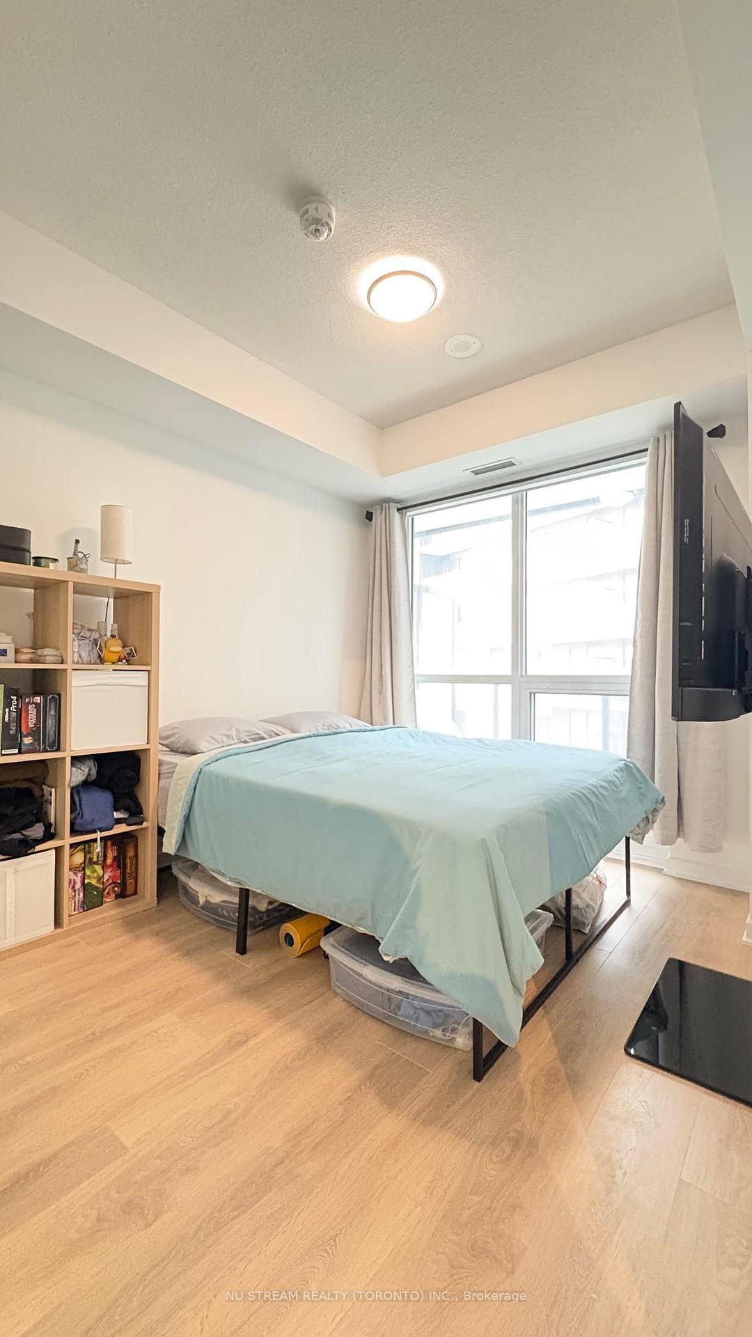 1 Bedroom Condo at 38 Forest Manor,  Toronto For sale