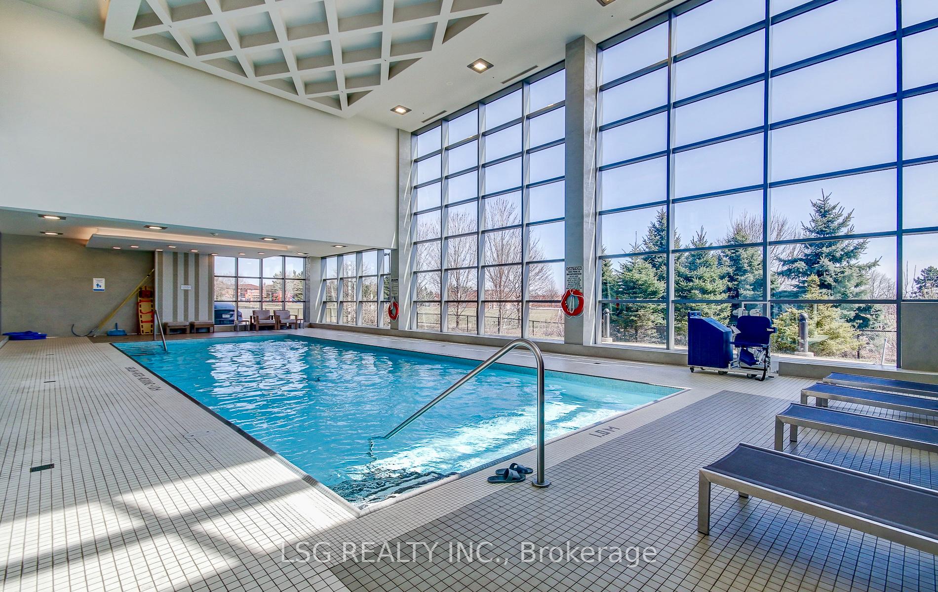 2 Bedrooms Condo at 4655 Glen Erin,  Mississauga For sale