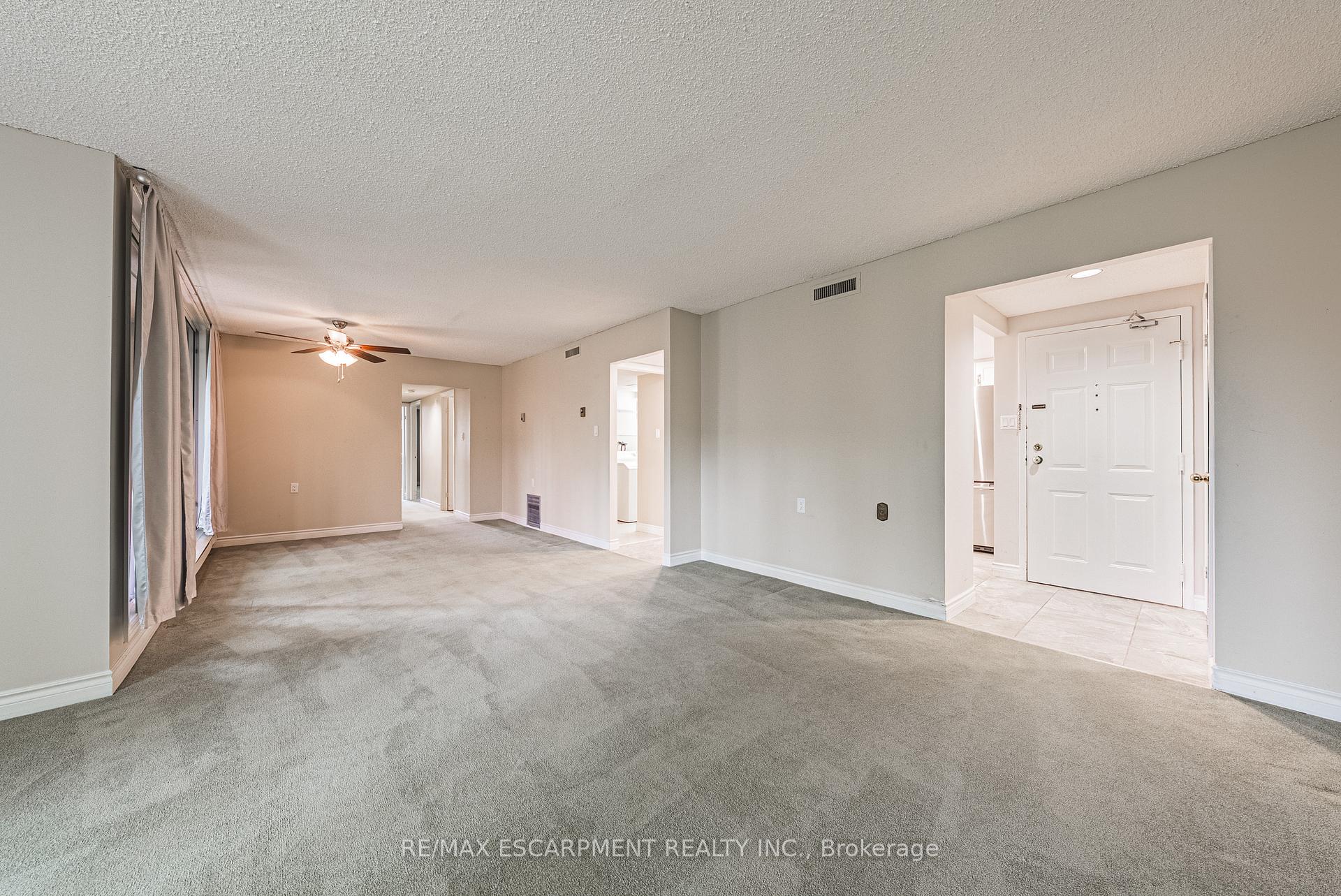 3 Bedrooms Condo at 150 WILSON, Hamilton For sale