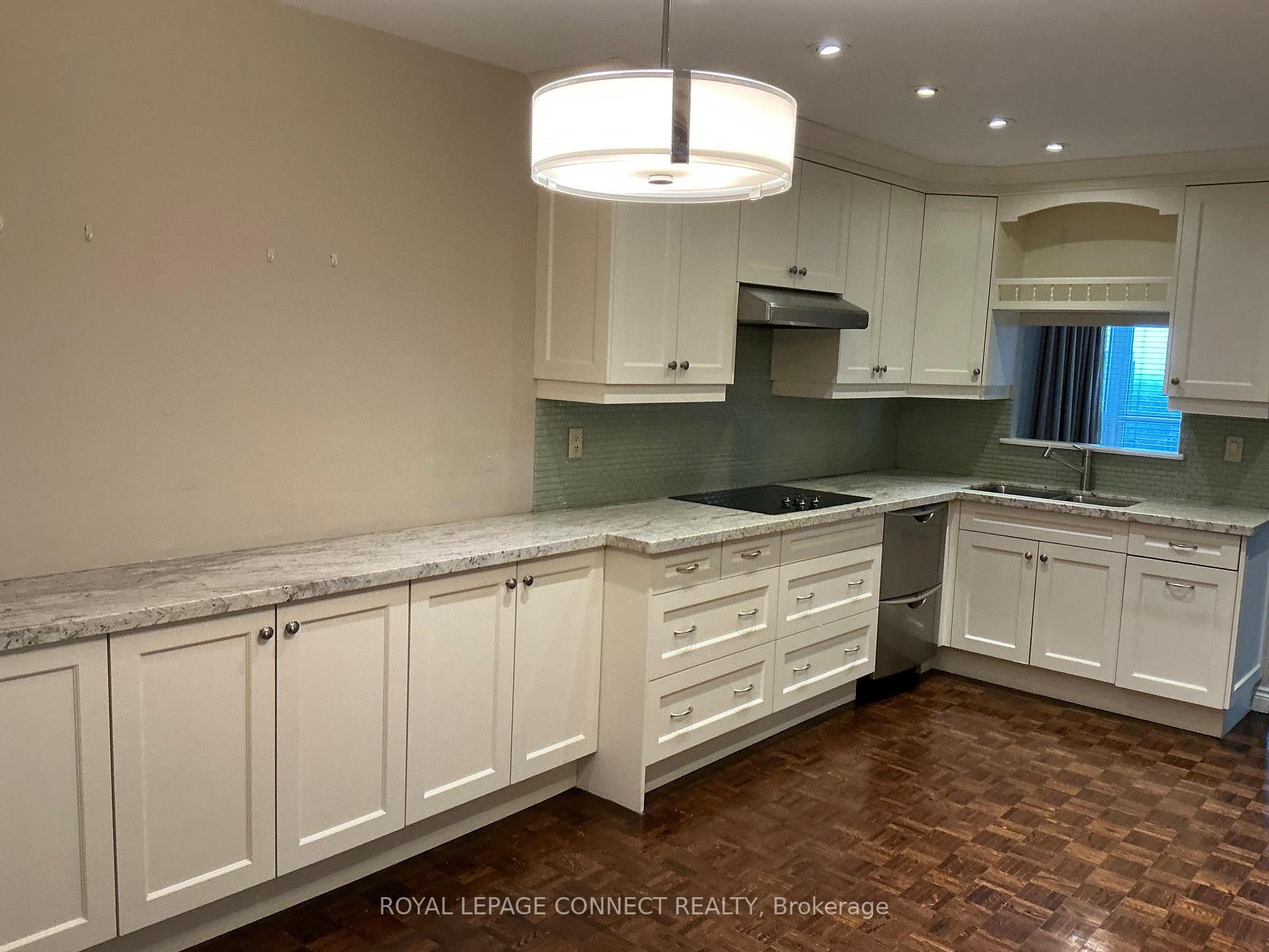 3 Bedrooms Condo at 65 Spring Garden,  Toronto For sale