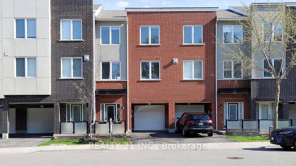 42 Heron Park Pl