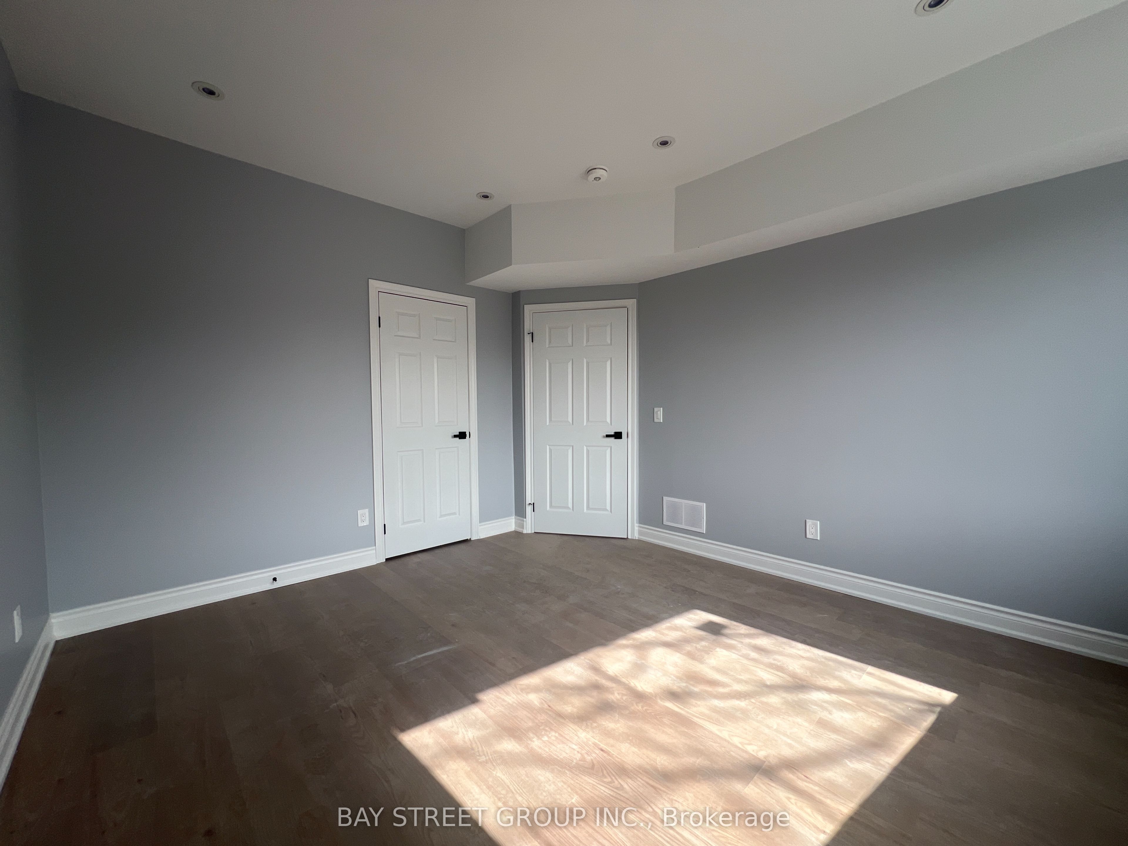 2386 Lake Shore Boulevard W, #201