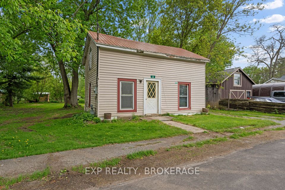 32 BALDWIN Street, Stone Mills, ON K0K 2S0
