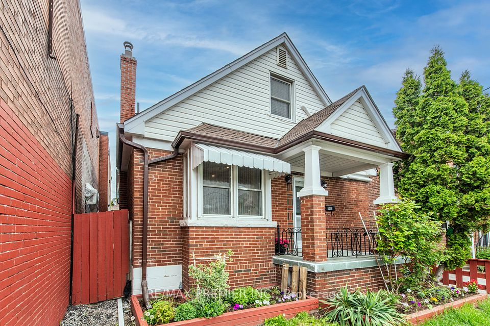 349 Kipling Avenue