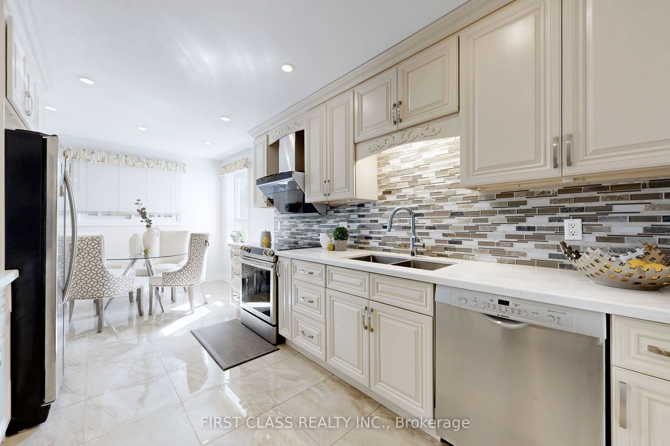 60 Dawn Hill Trail