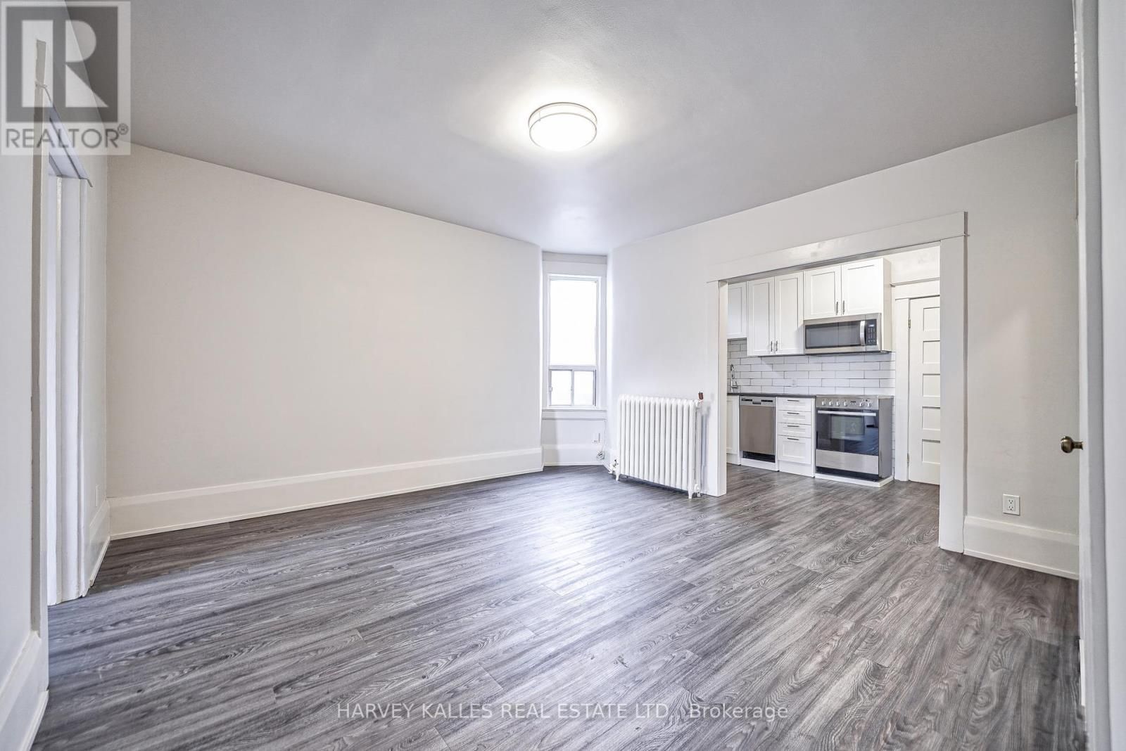 1074 St. Clair Avenue W 3