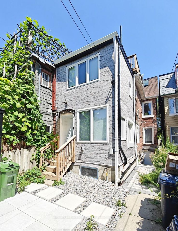 598 Crawford Street