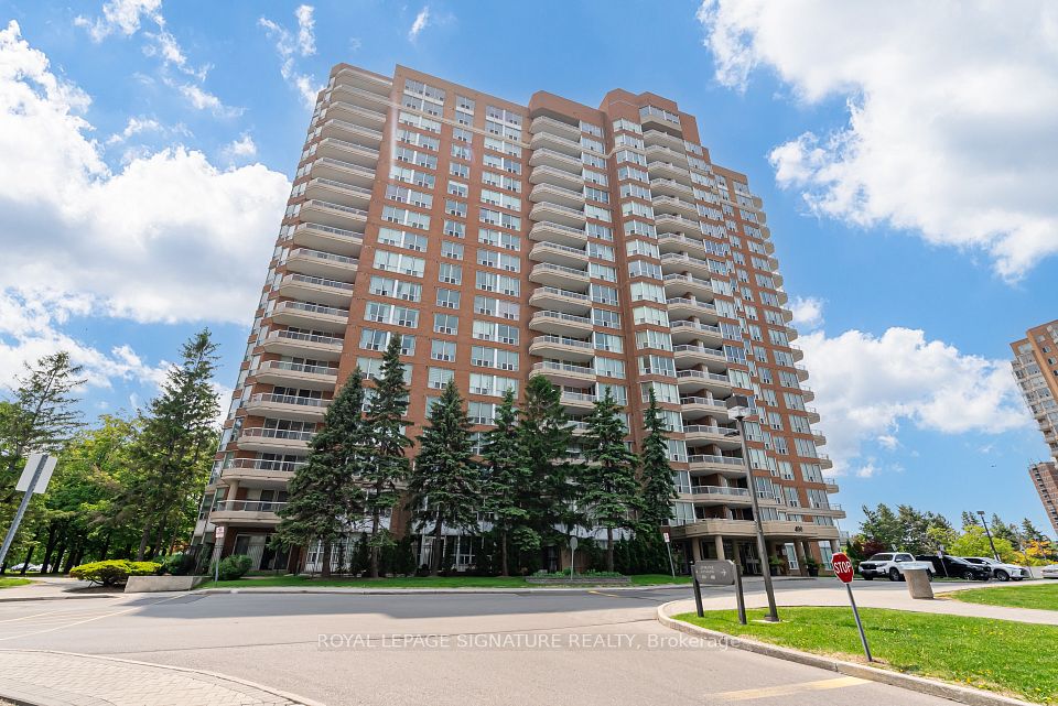 #102 - 400 McLevin Avenue, Toronto, ON M1B 5J4