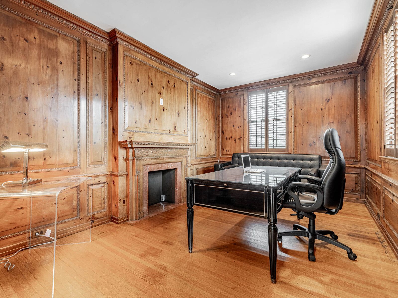 2 Silverwood Avenue