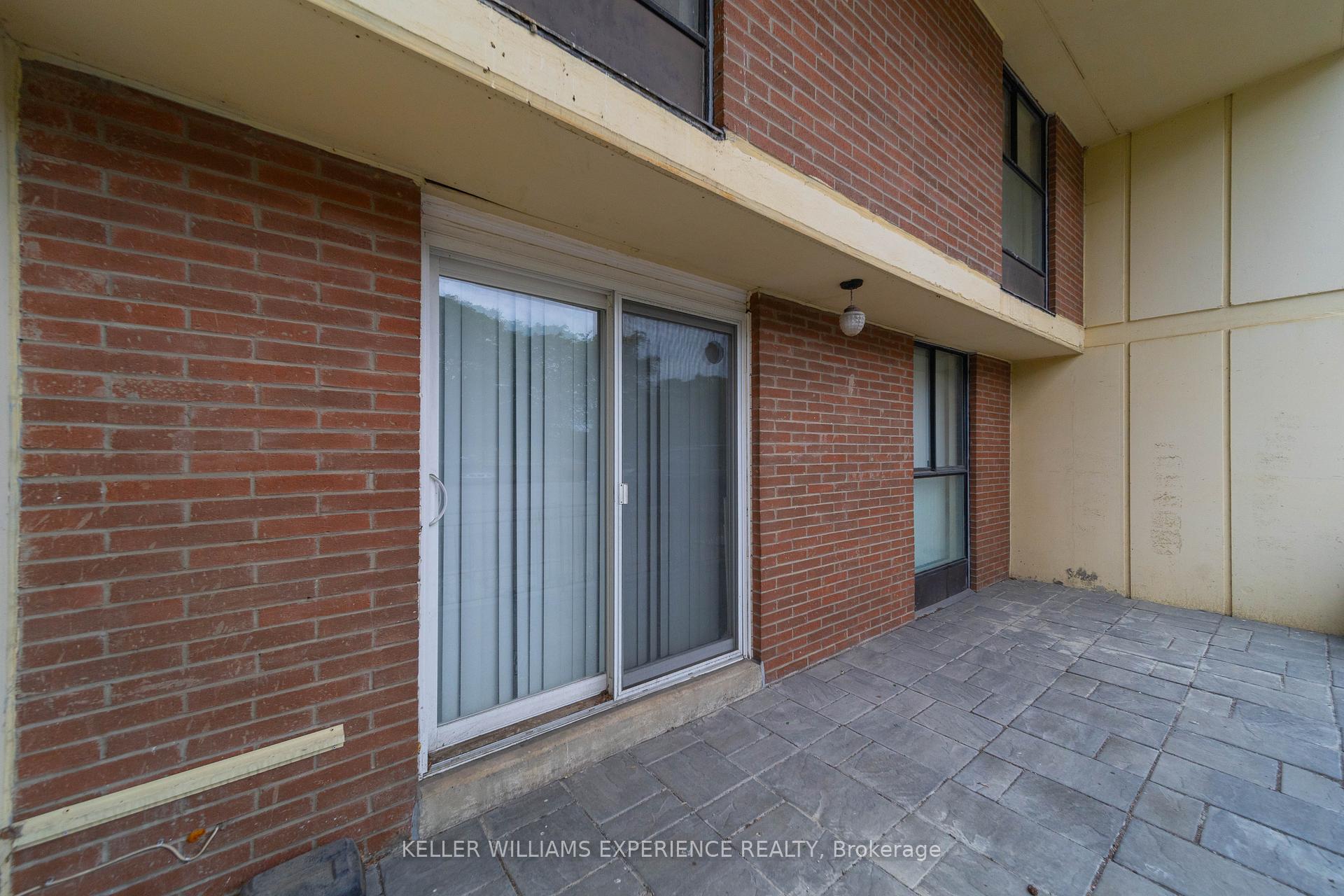 4 Bedrooms Condo at 4661 Jane, Toronto For sale