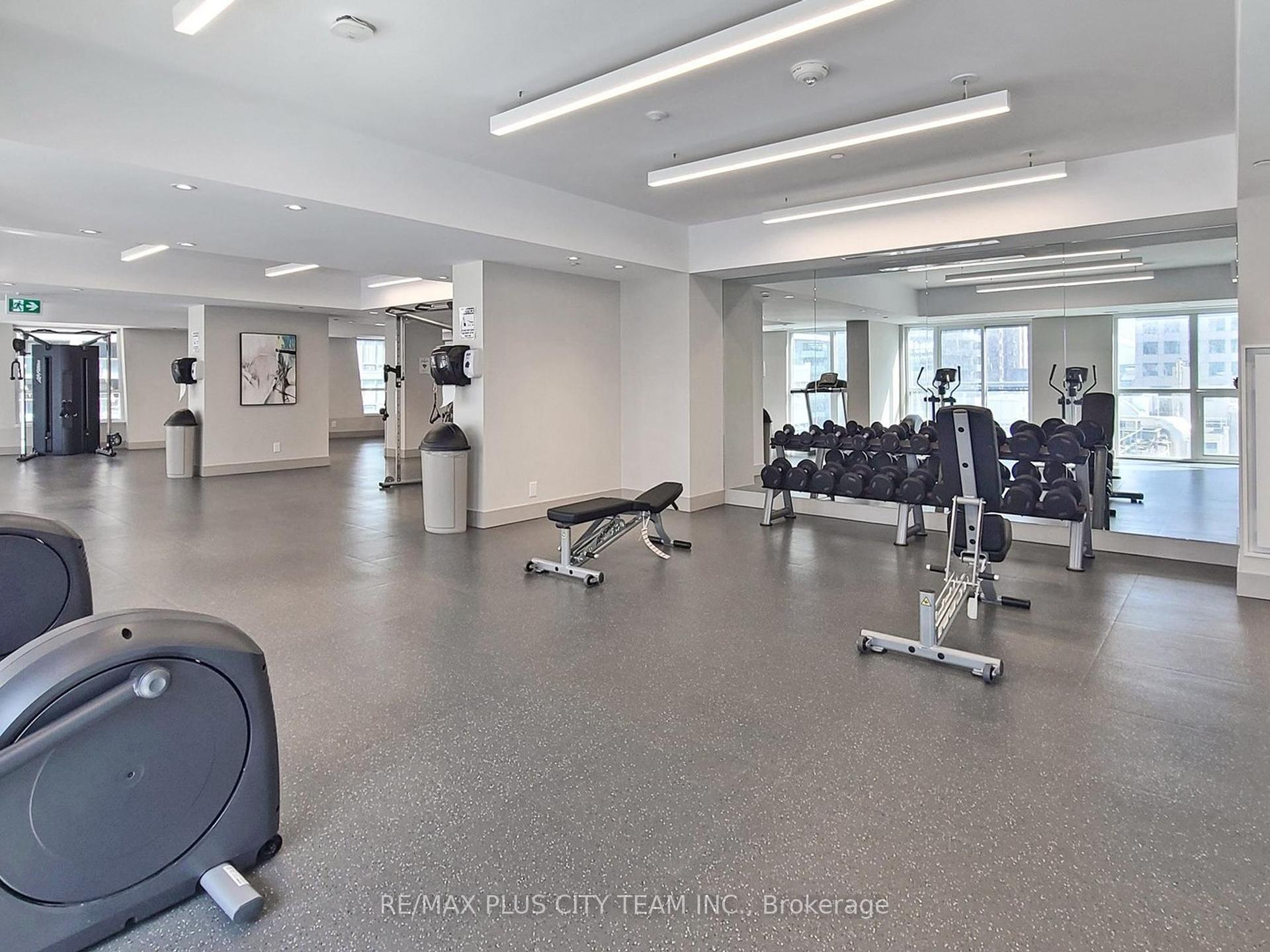 2 Bedrooms Condo at 99 John, Toronto For sale